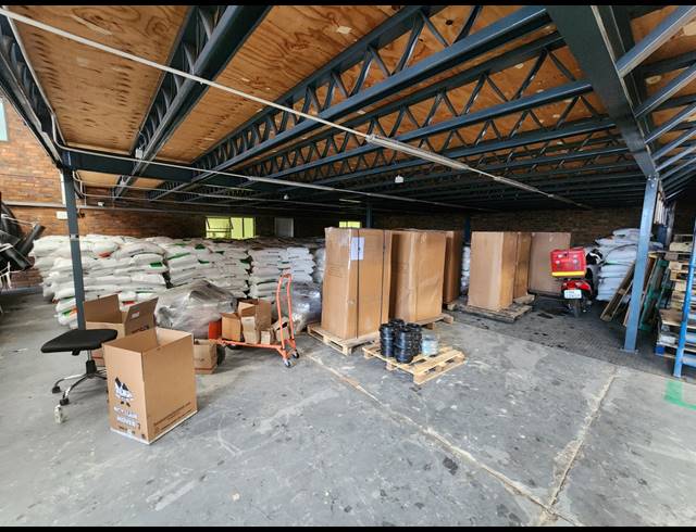 839M² WAREHOUSE FOR SALE IN TUNNEY